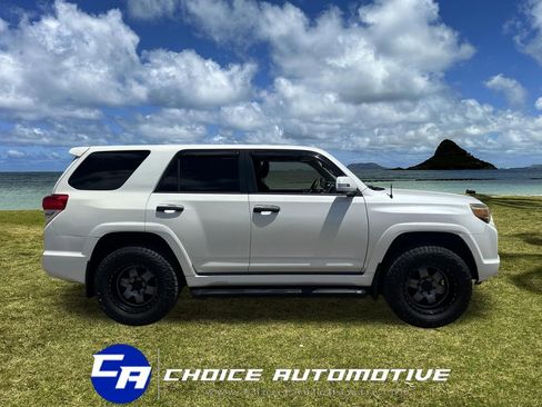 Used 2013 Toyota 4Runner SR5 image 8