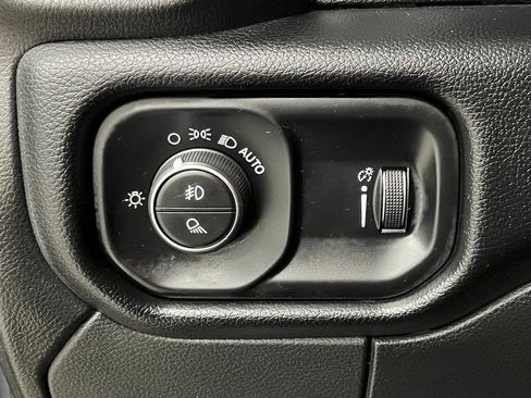 Used 2026 RAM 2500 Big Horn AWD/4WD image 32
