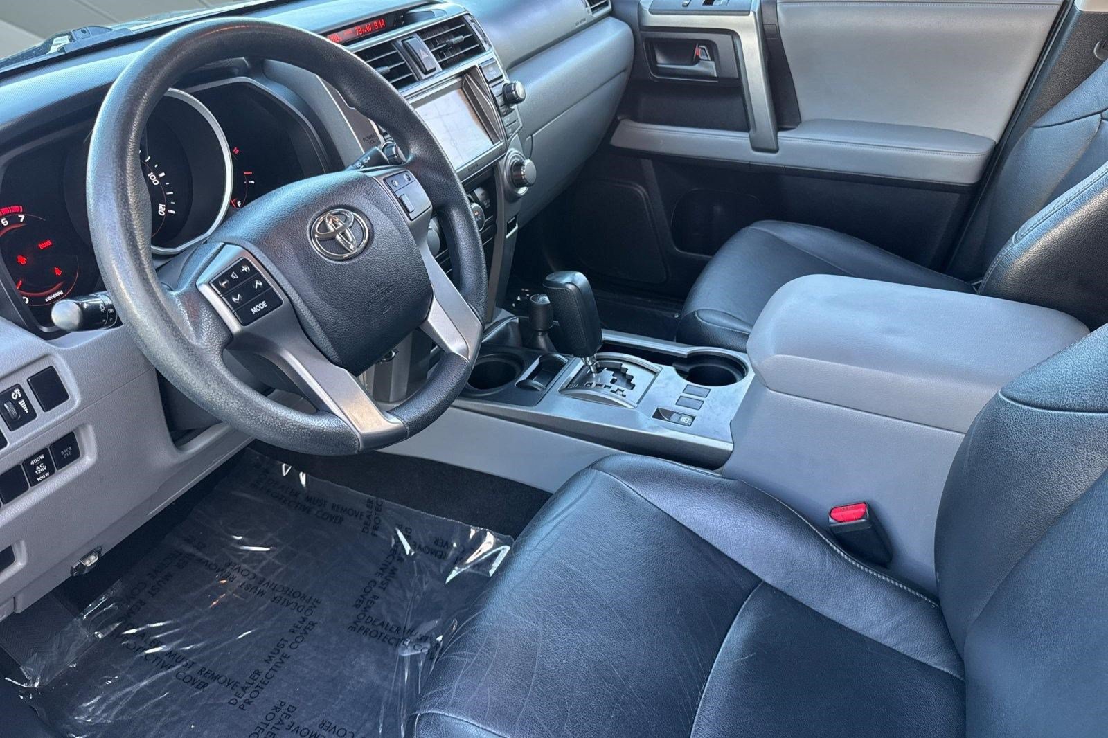 Used 2010 Toyota 4Runner Trail AWD/4WD image 4