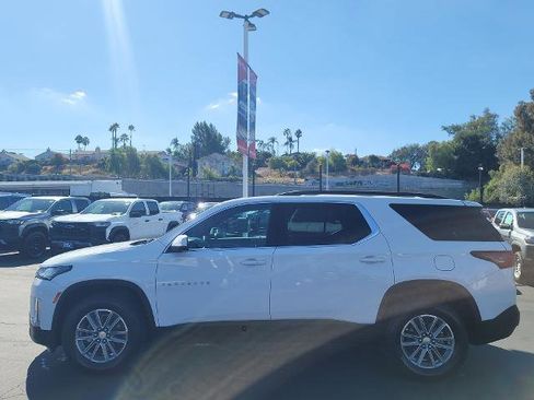 Used 2023 Chevrolet Traverse LT image 5