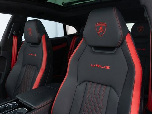Used 2023 Lamborghini Urus S image 16