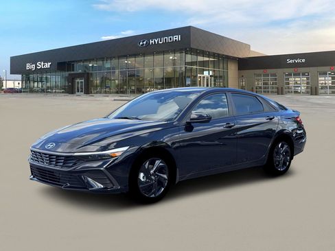 New 2026 Hyundai Elantra Sport image 2