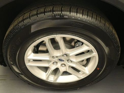 New 2026 Ford Explorer Active image 15