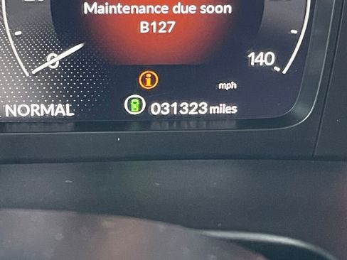 Certified 2023 Honda Pilot Elite image 3