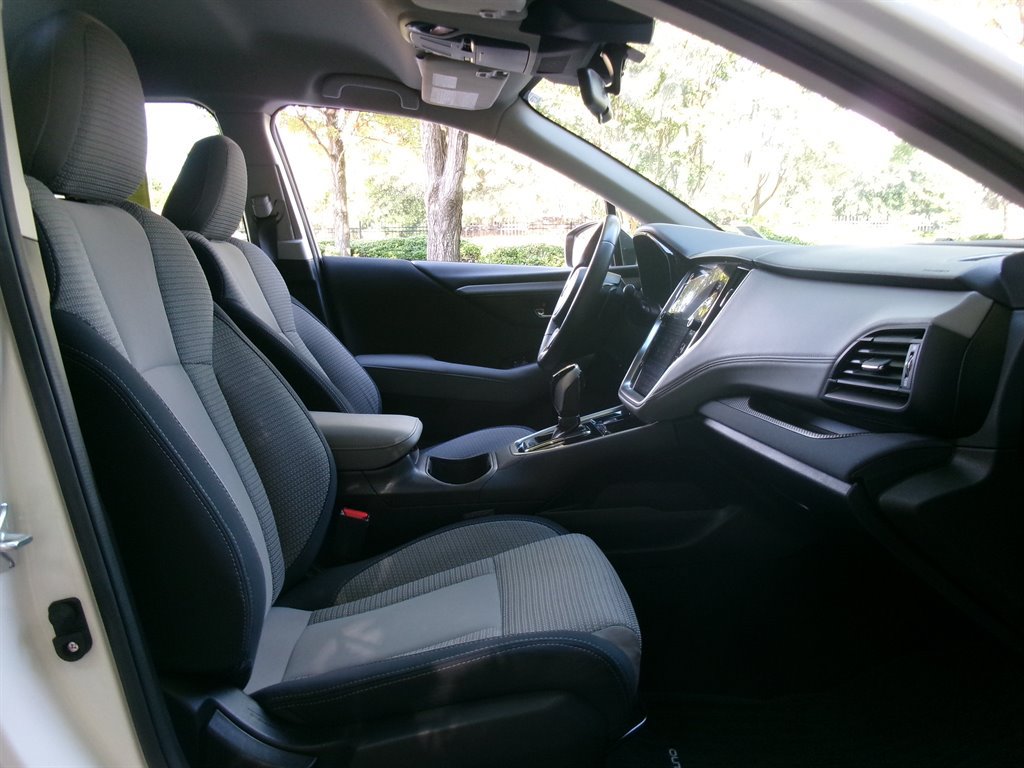 Used 2023 Subaru Outback Premium AWD/4WD image 20