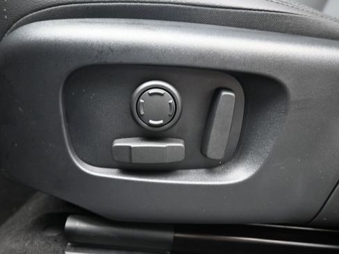 New 2026 Land Rover Range Rover Evoque S image 21