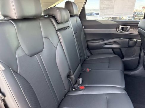 New 2026 Kia Sorento S image 19
