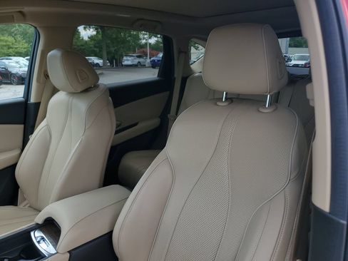 Certified 2024 Acura RDX SH-AWD w/ Advance Package image 17