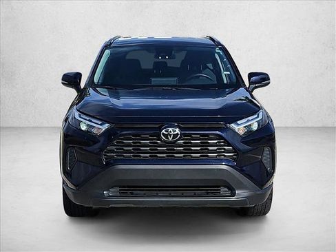 Used 2025 Toyota RAV4 XLE AWD/4WD image 2