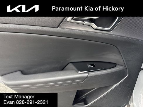 Used 2024 Kia Sportage SX image 12