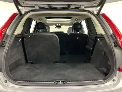 Used 2025 Volvo XC90 B6 Plus AWD/4WD image 32
