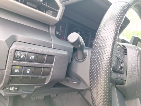 Used 2024 Toyota Tacoma SR RWD image 17
