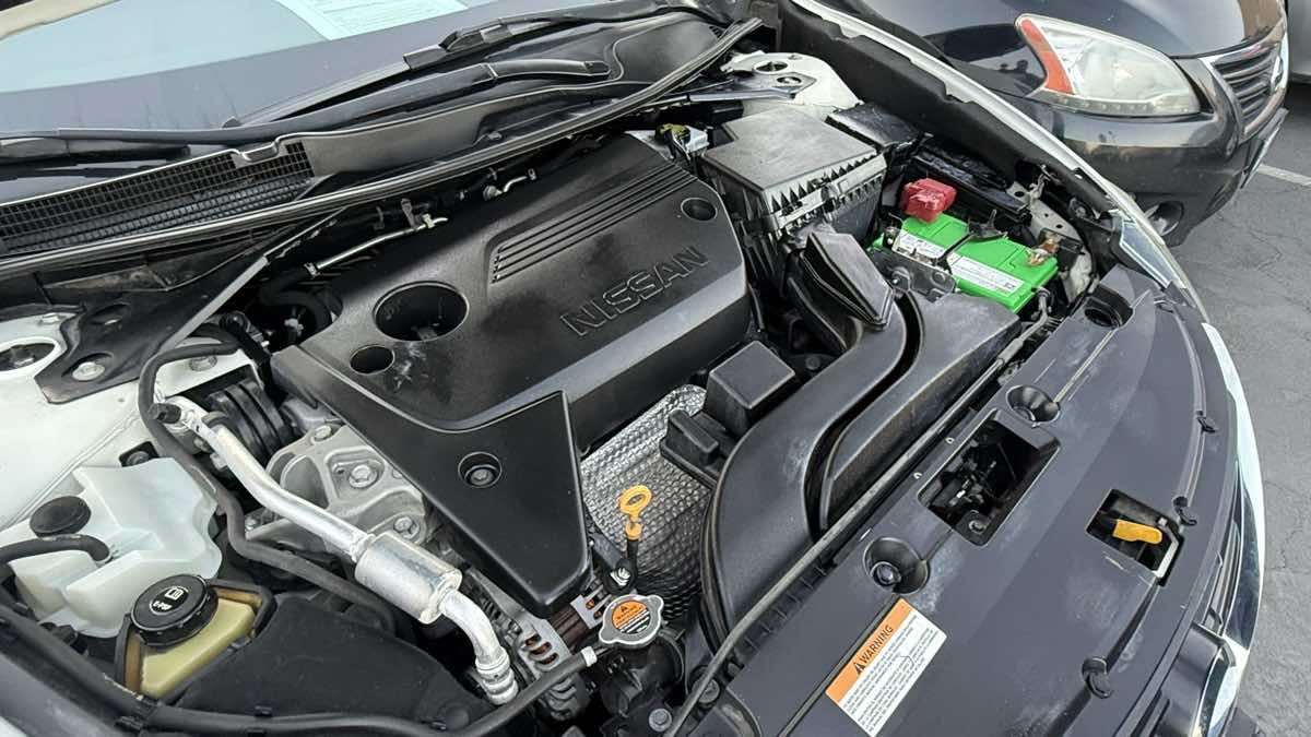 Used 2018 Nissan Altima 2.5 SR FWD image 37