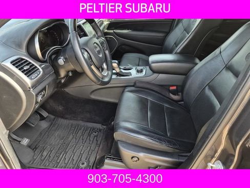 Used 2018 Jeep Grand Cherokee Overland w/ Jeep Active Safety Group image 23