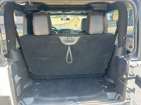 Used 2013 Jeep Wrangler Sport AWD/4WD image 7
