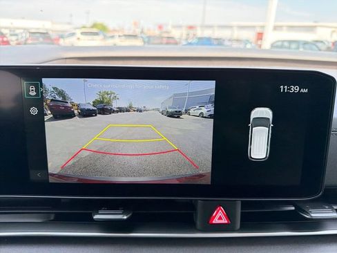 New 2026 Kia Carnival EX FWD image 13