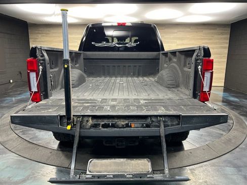 Used 2021 Ford F350 Platinum w/ Tremor Off-Road Package image 12