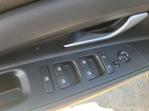 Used 2024 Hyundai Elantra SEL FWD image 19