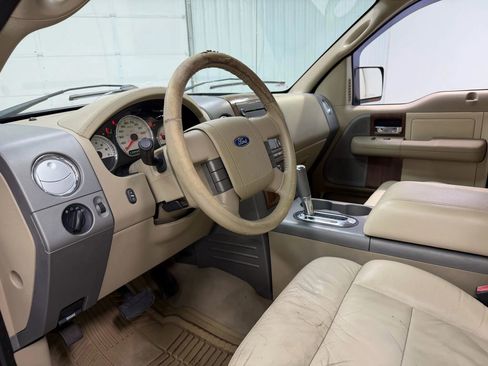Used 2004 Ford F150 Lariat image 12