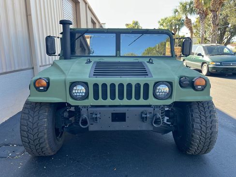 Used 1998 HUMMER H1 image 2