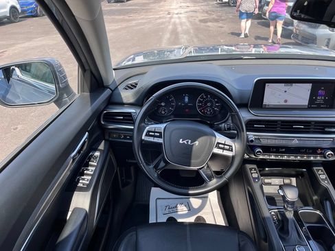 Certified 2022 Kia Telluride EX w/ EX Premium Package FWD image 22