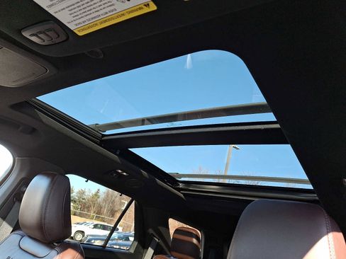 Used 2021 Ford Explorer Platinum w/ Equipment Group 601A image 13