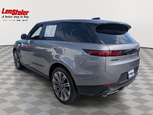Used 2023 Land Rover Range Rover Sport SE AWD/4WD image 3