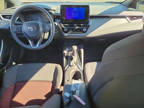 Used 2024 Toyota Corolla SE image 14
