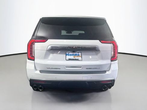 Used 2024 GMC Yukon XL Denali RWD image 23