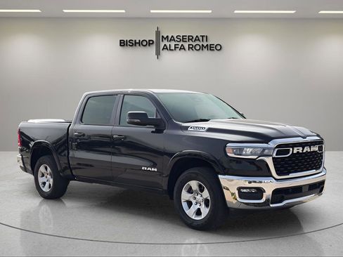 Used 2025 RAM 1500 Big Horn AWD/4WD image 1
