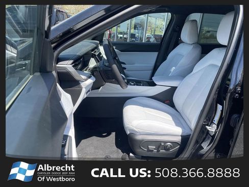 New 2026 Jeep Cherokee Laredo AWD/4WD image 10