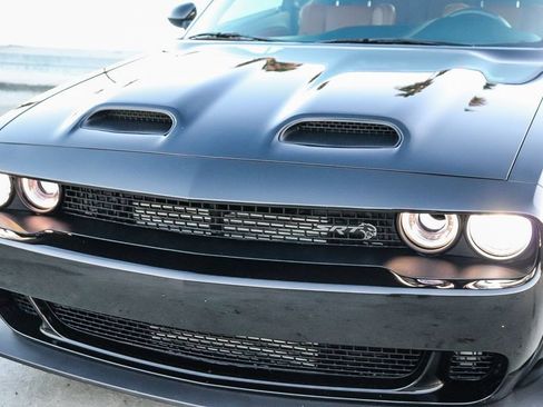 Used 2023 Dodge Challenger SRT Hellcat RWD image 6