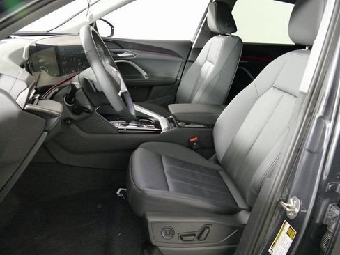 Certified 2025 Audi Q5 Premium w/ Convenience Package AWD/4WD image 13