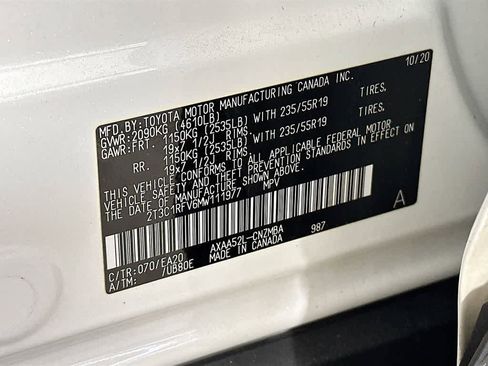 Used 2021 Toyota RAV4 XLE Premium image 23