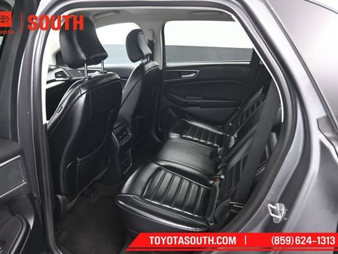 Used 2024 Ford Edge SEL AWD/4WD image 10