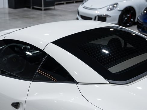 Used 2016 Ferrari California T RWD image 68