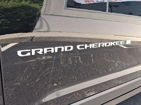 New 2026 Jeep Grand Cherokee Laredo X AWD/4WD image 18