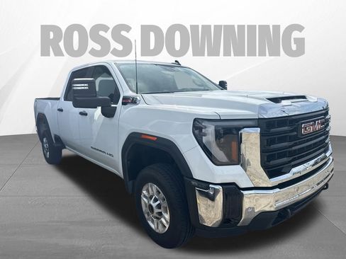 Used 2025 GMC Sierra 2500 Pro w/ 1SA Pro Safety Plus Package AWD/4WD image 3
