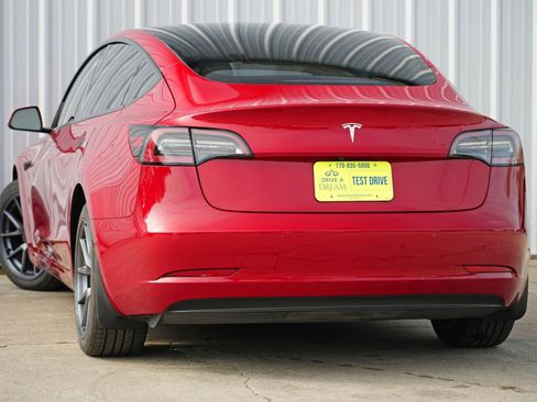 Used 2022 Tesla Model 3 image 6