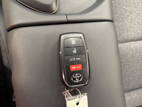 Used 2023 Toyota Crown XLE image 37