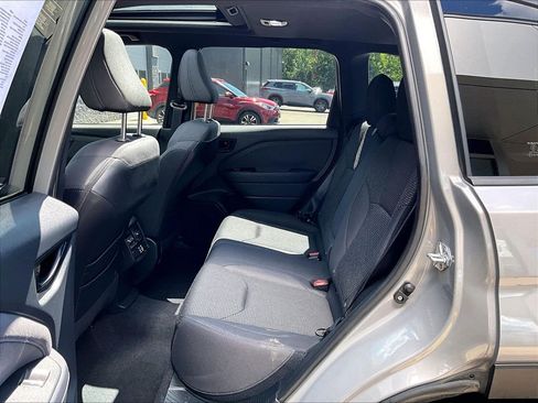 Used 2025 Subaru Forester Premium AWD/4WD image 15
