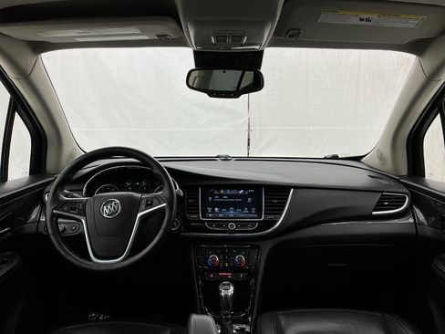 Used 2018 Buick Encore Essence FWD image 28