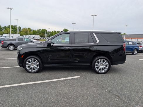 Used 2023 Chevrolet Tahoe High Country w/ Premium Package 2 AWD/4WD image 6