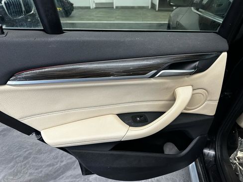 Used 2018 BMW X1 xDrive28i image 11