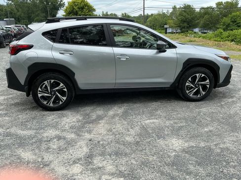Used 2025 Subaru Crosstrek 2.5i Premium AWD/4WD image 6
