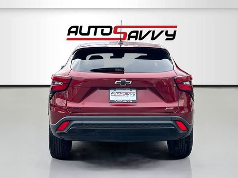Used 2024 Chevrolet Trax RS FWD image 6