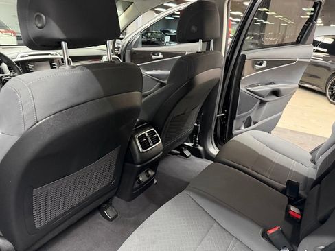 Used 2017 Kia Sorento AWD image 36