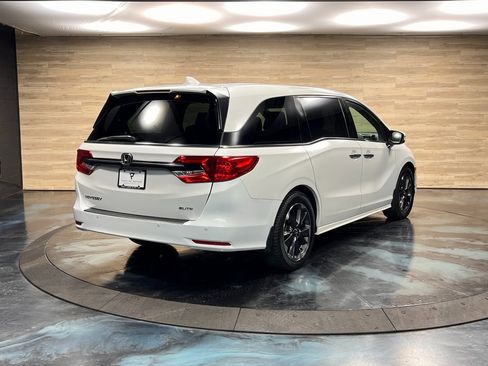 Used 2022 Honda Odyssey Elite image 9