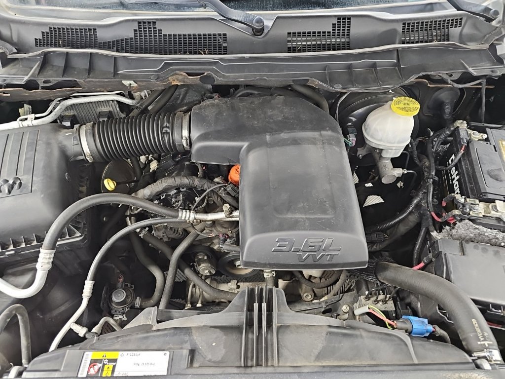 Used 2019 RAM 1500 Tradesman w/ Tradesman SXT Package AWD/4WD image 38