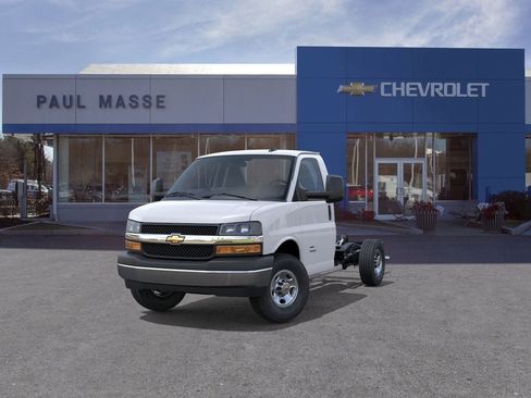 New 2026 Chevrolet Express 3500 w/ Power Convenience Package image 8